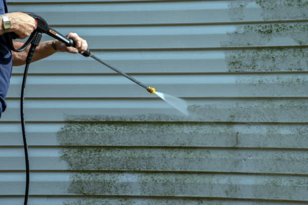 Best Deck Pressure Washing  in Eastvale, CA