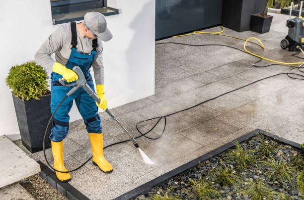 Pressure Washing Contractors in Eastvale, CA